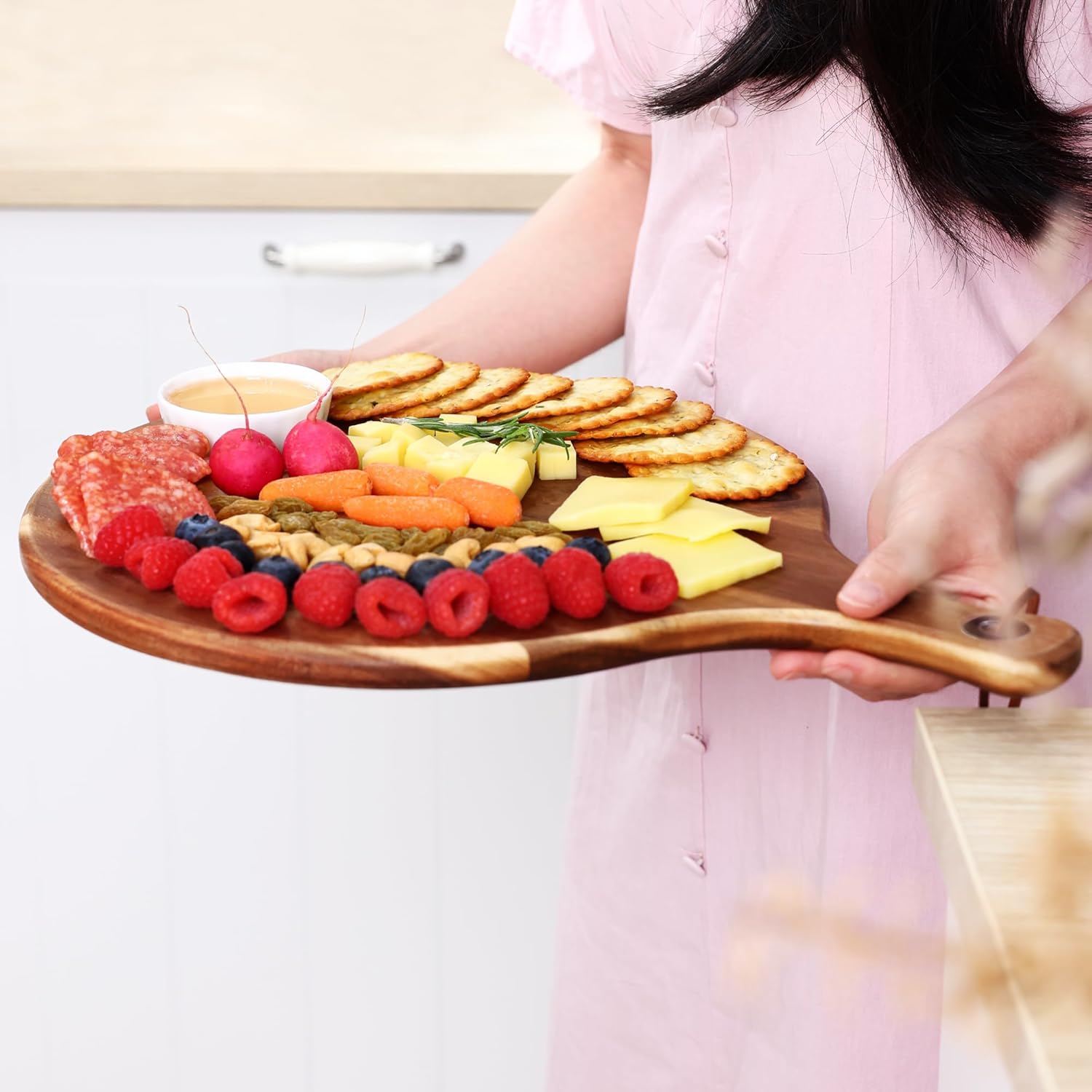 hecef Käsebrett Holz, Käseplatten Käsebretter Servierplatte Servierbrett Geschenk für Party-Geburtstag, Weihnachts, Charcuterie Platte Cheese Board mit Griff 30.5cm (Rundes)