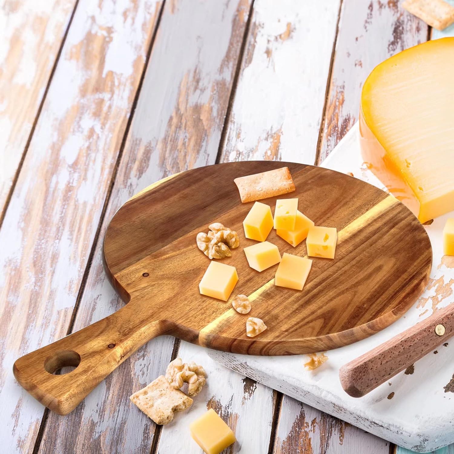 Schneidebrett aus Akazienholz Rundes Pizzabretter Holzschneidebretter Küche Fleisch Servier Brett Cheese Charcuterie Boards Hackbretter Käsebrett Schneidebretter mit Griff