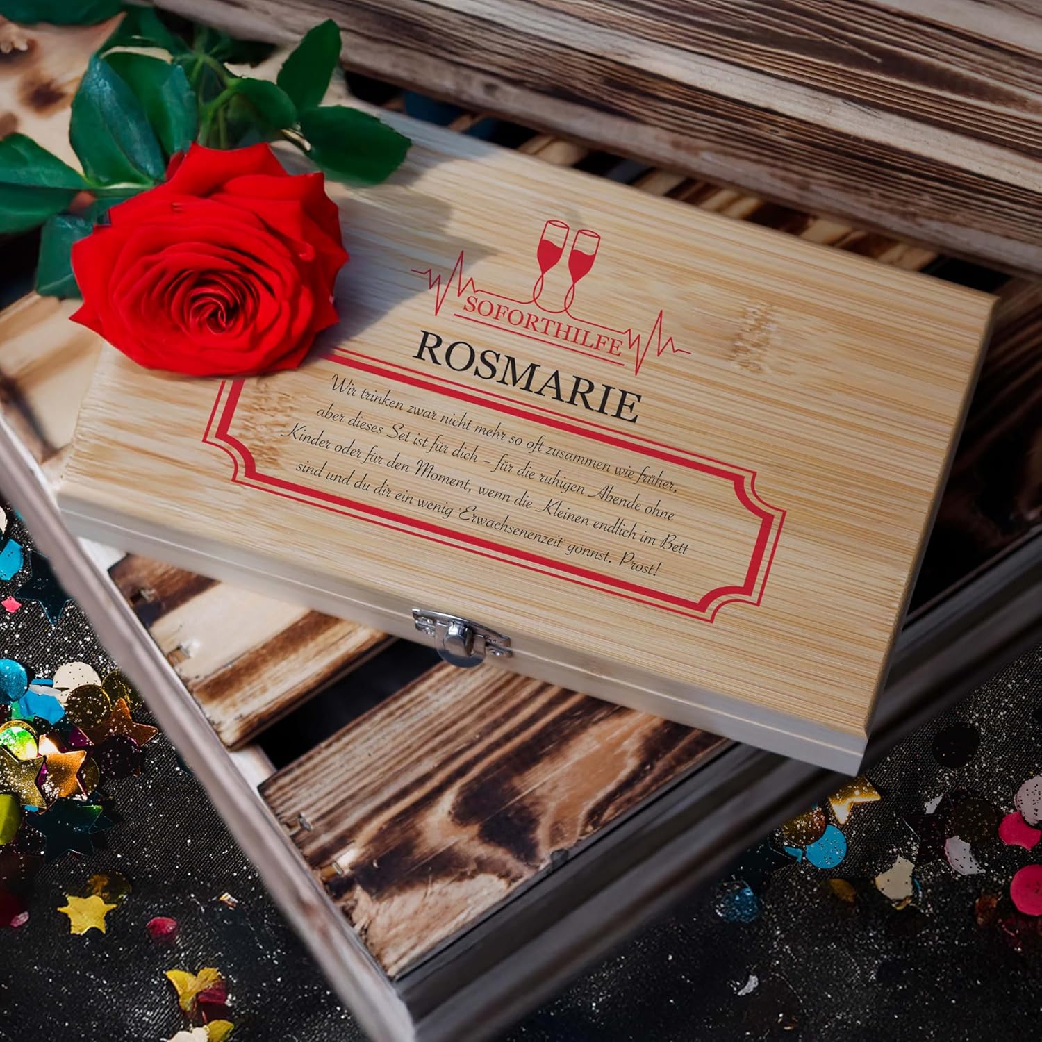 LAUBLUST Weinöffner Set Personalisiert mit Name - 5er Weinzubehörset als cooles Geschenk für Bestie | Soforthilfe - Weinzubehör mit Holz Geschenkbox | Witzige Personalisierte Geschenke für Freundin